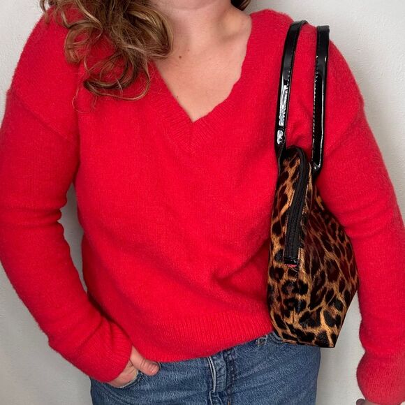 Jessica Simpson V-Neck Knit Sweater Back V-Neck Christmas Red Sz L Large Holiday - Picture 1 of 5